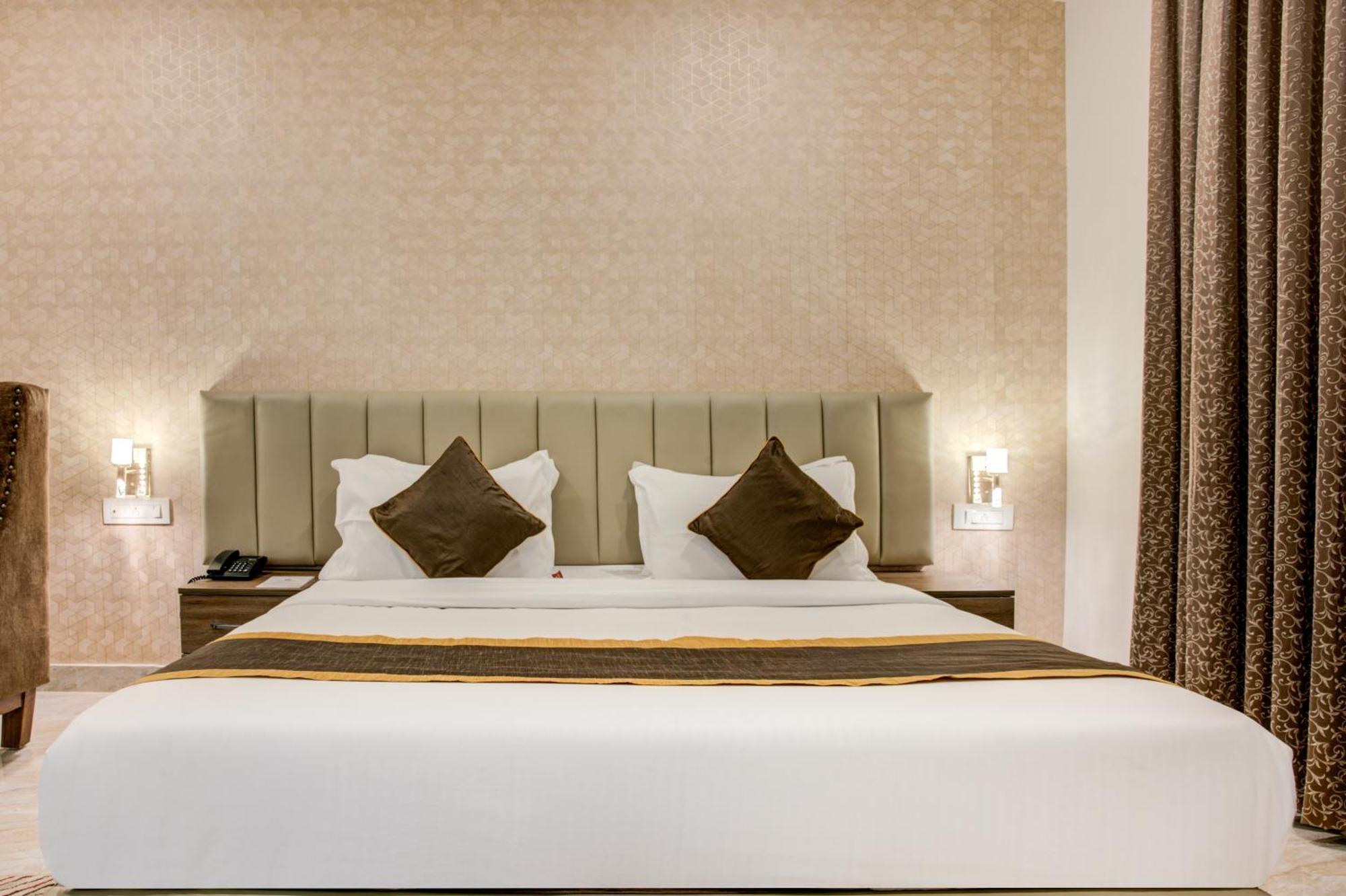 Hotel Sterling Inn Bangalore International Airport Yelahanka Esterno foto